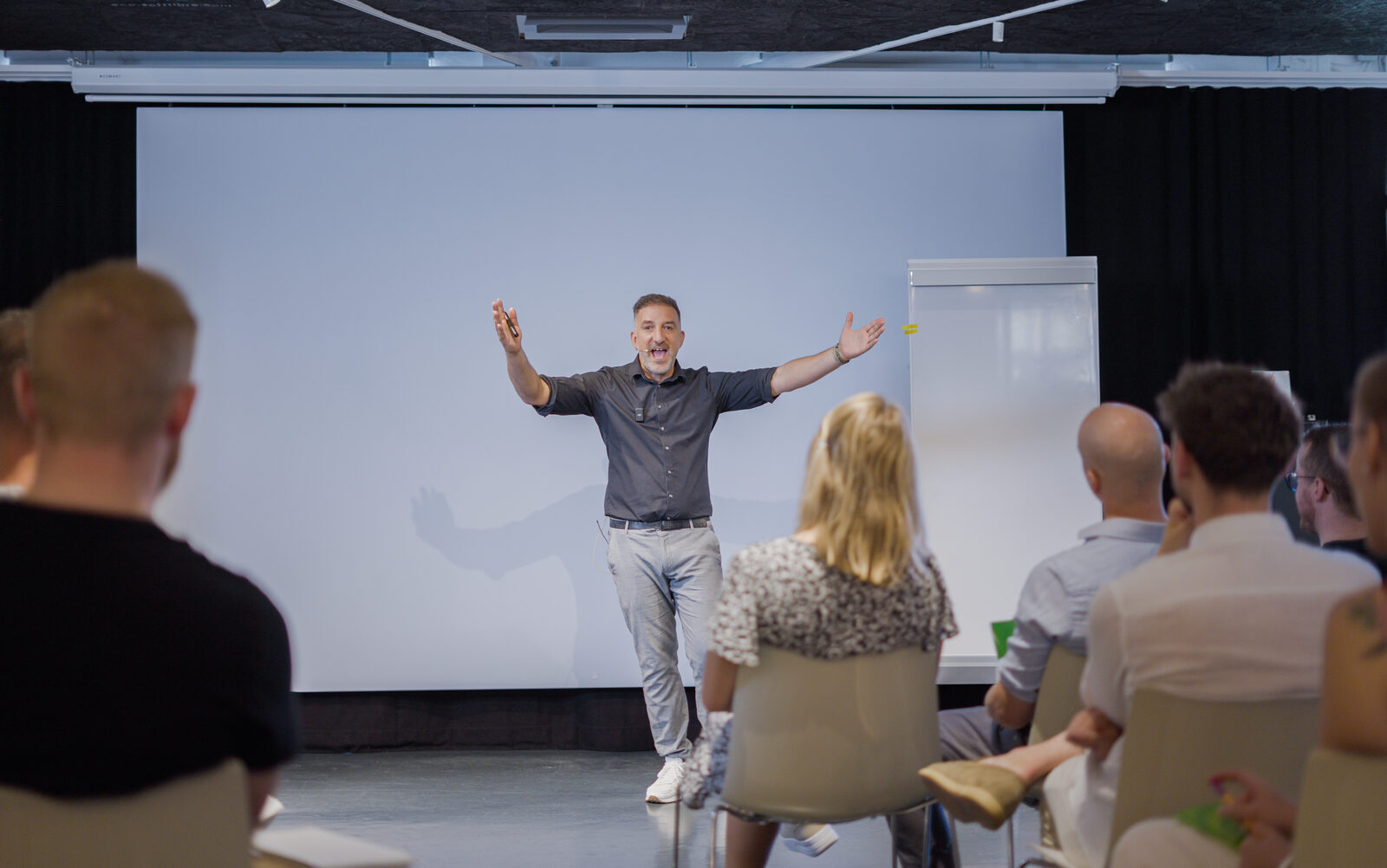 Giuseppe Grulli — Premium Coaching Atmosphere